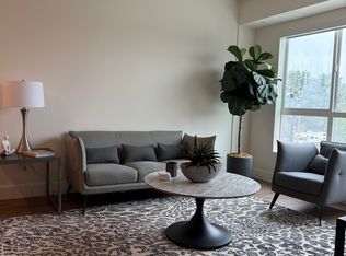 15418 W Bermuda St #303, Mission Hills, CA 91345