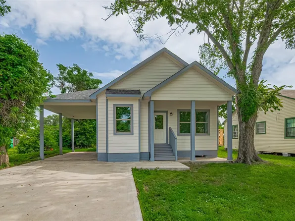 1909 Oregon St, Baytown, TX 77520