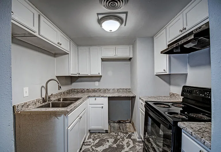 225 W McDowell Rd #E2 — Photo 3