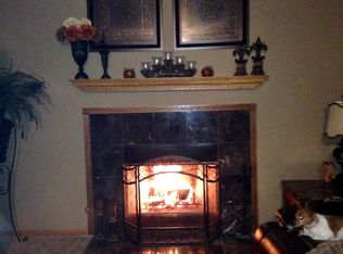 640 Maplewood Dr, Minooka, IL 60447