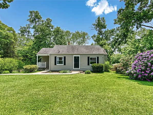 145 Oakville Rd, Beaver Falls, PA 15010