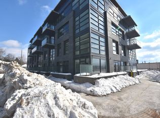 1614 Charles St #435, Whitby, ON L1N0P4