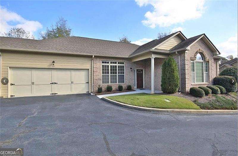 1st image of 526 Mount Park Dr