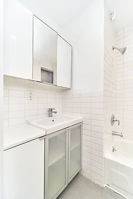 Rented by Living New York | media 10