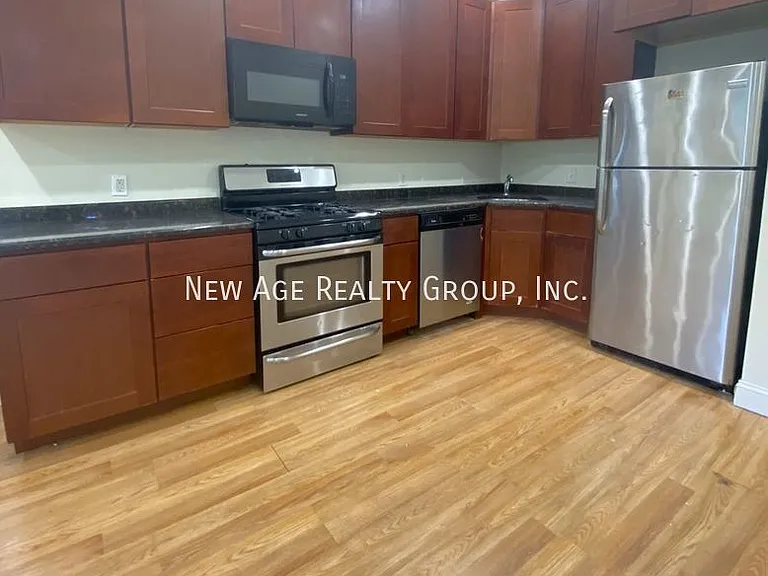 4212 Powelton Ave #2 — Photo 1