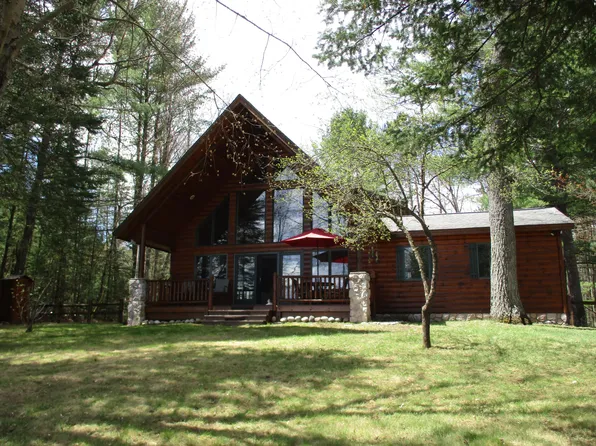 5572 Vacationland Dr, Lewiston, MI 49756