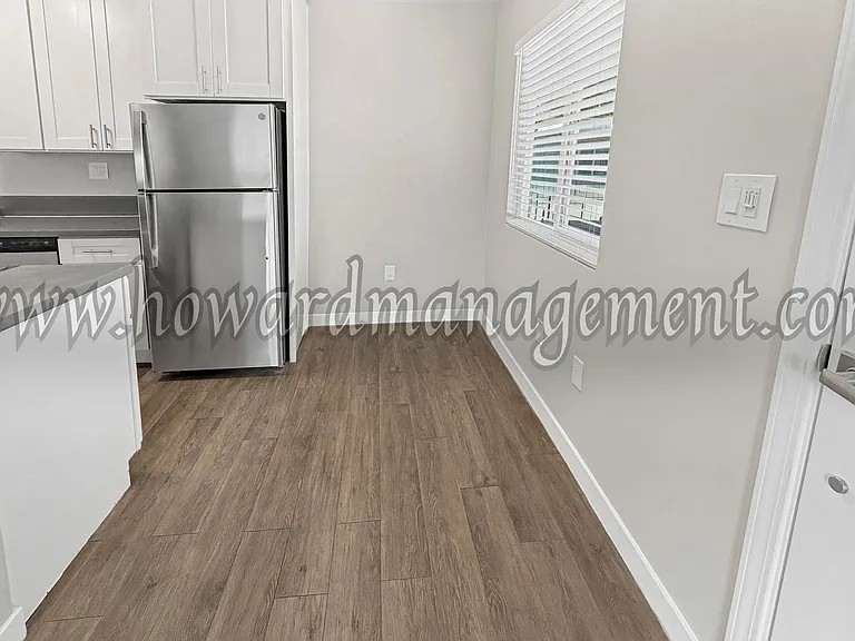 11415 Venice — Photo 2