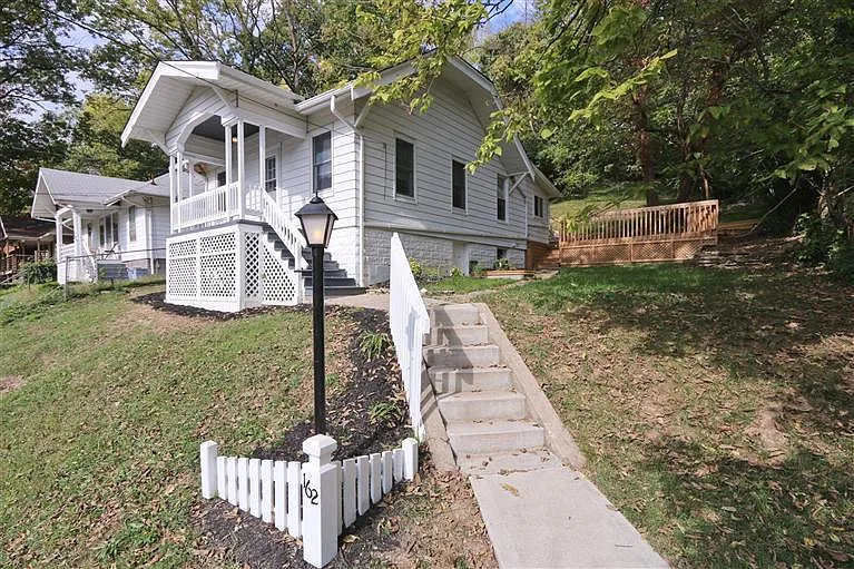 162 North St photo 1