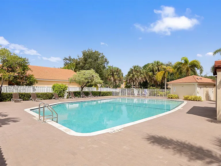 15250 SW 49th Ct — Photo 49