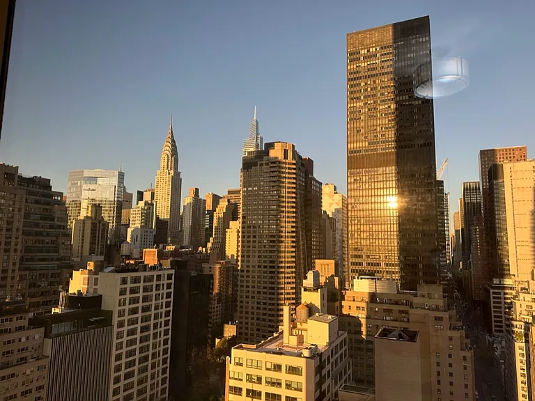 845 United Nations Plz #25H — Photo 17