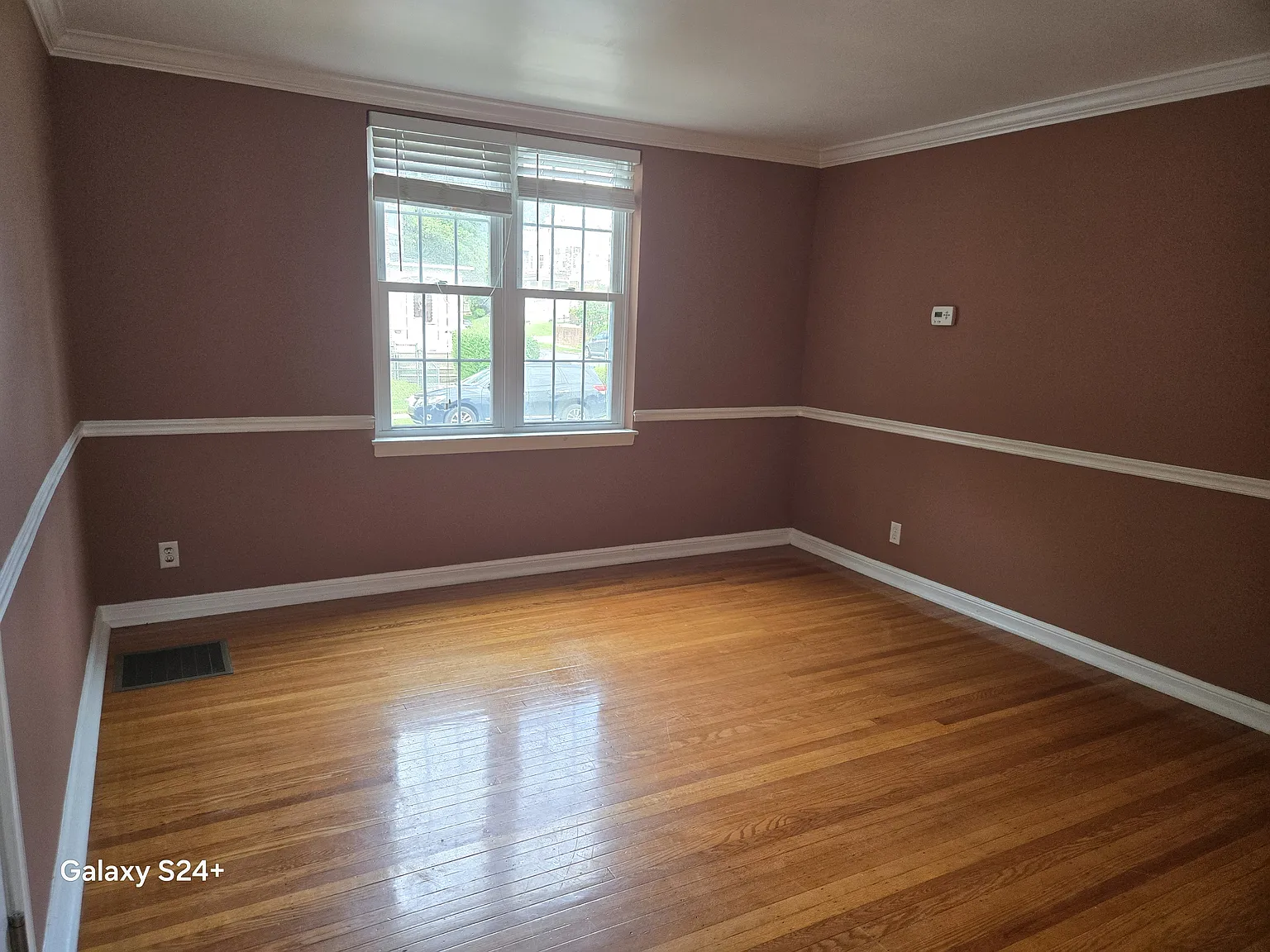 2 bed, 900 sqft, $1,350 — Photo 3