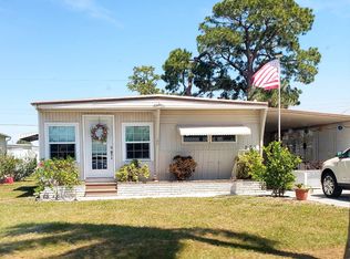273 Village Dr, Nokomis, FL 34275