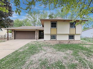 8351 75th St S, Cottage Grove, MN 55016