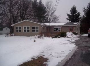 255 County Line Rd, Ontario, NY 14519