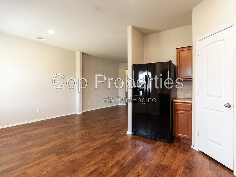 8430 Terlingua Cv — Photo 12
