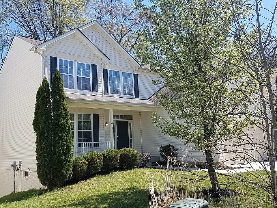 212 Patriots Way