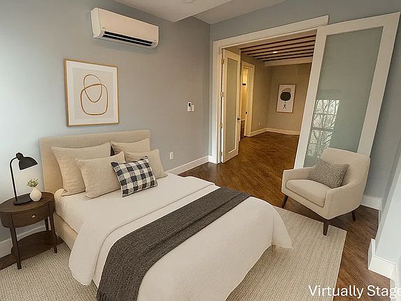 4th image of 35 Claver Pl APT 4E