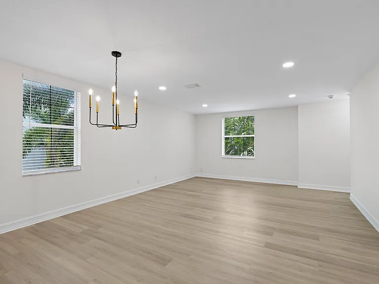 1127 Florida Ave — Photo 7