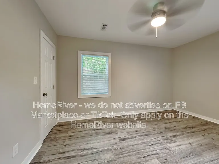 1915 Ham Dr — Photo 15
