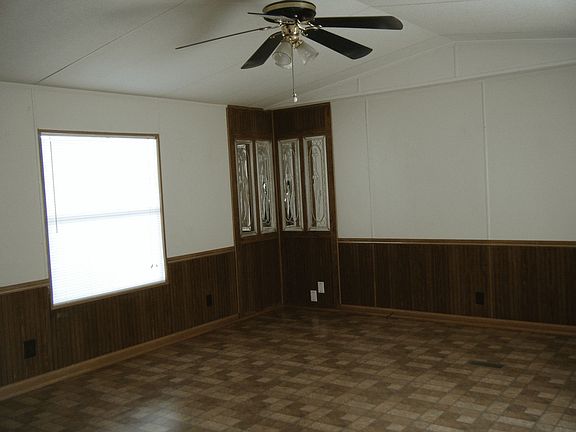 2nd image of 135 Knollwood Dr