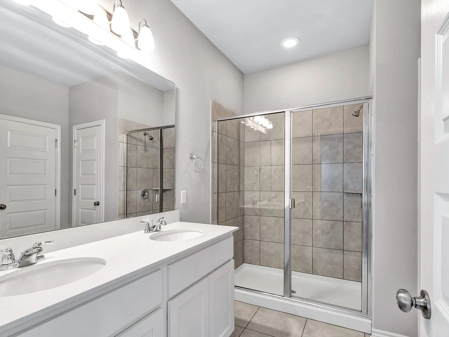 216 Syrah CT — Photo 3