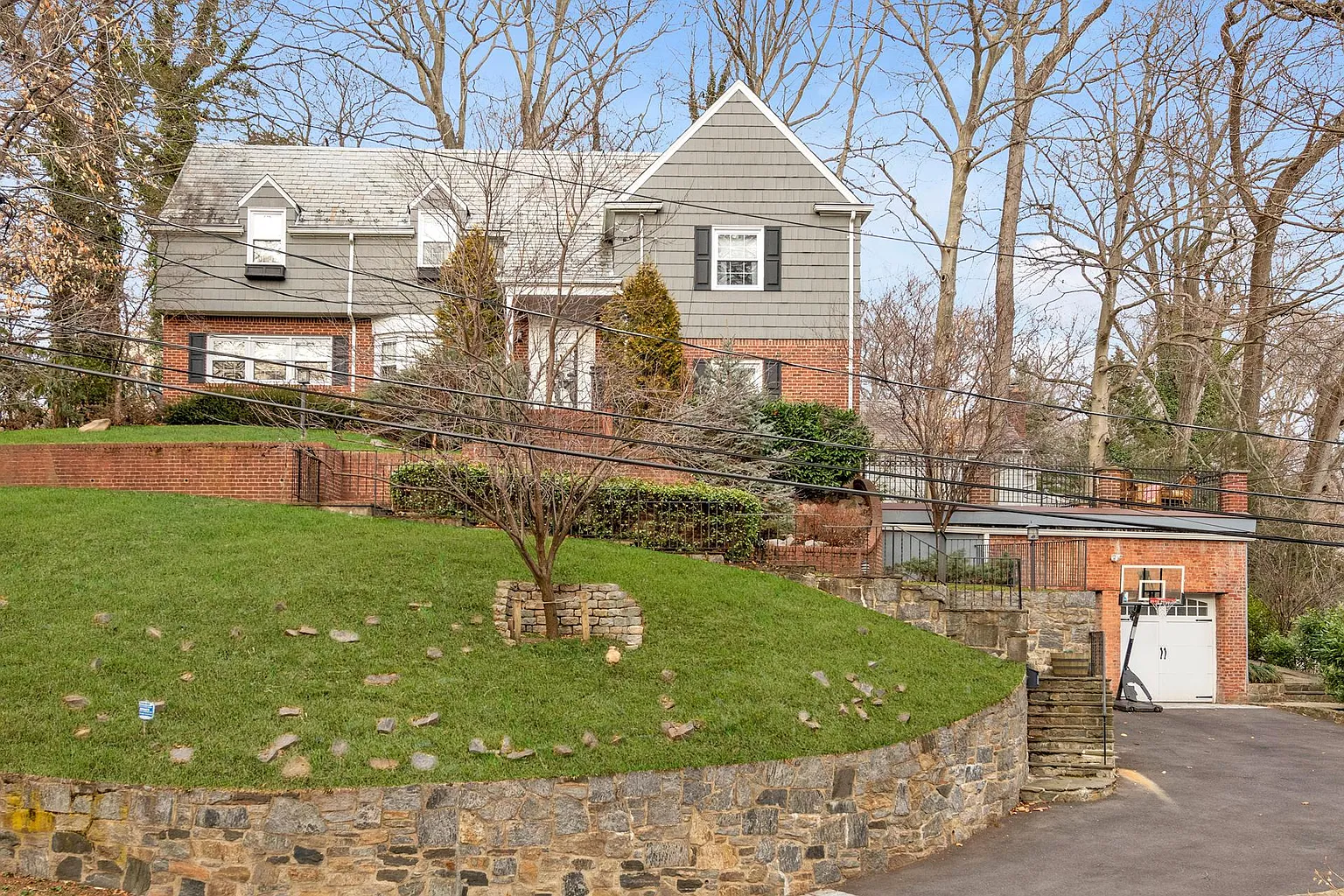 44 Amherst Rd photo 1