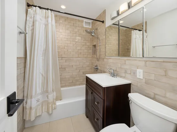 2 Tudor City Place image 7 of 13