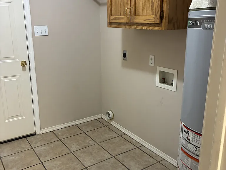 8902 S 15th St — Photo 5