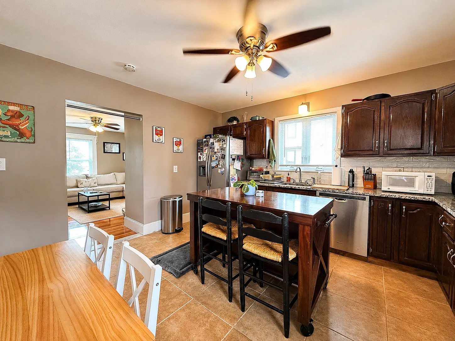 2 bed, 1000 sqft, $2,750 — Photo 1