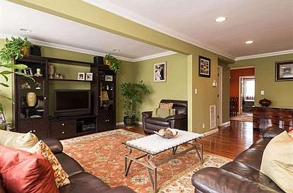 3rd image of 242 Delawanna Ave
