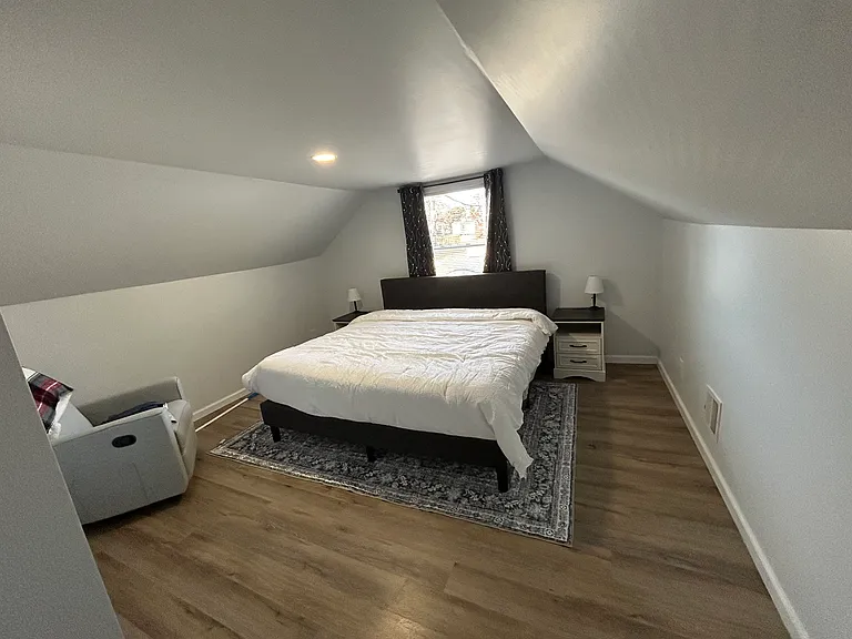 1001 S Greenwood Ave — Photo 12