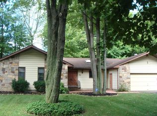 696 Gasberry Ln, Webster, NY 14580