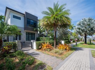 8238 NW 46th St, Doral, FL 33166