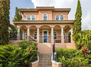 2809 Baypointe Cir, Tampa, FL 33611