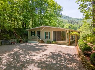 64 Perry Rd, Franklin, NC 28734