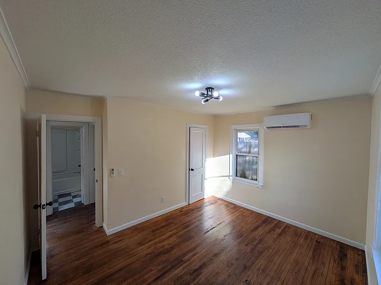 2914 E Stadium Dr — Photo 4