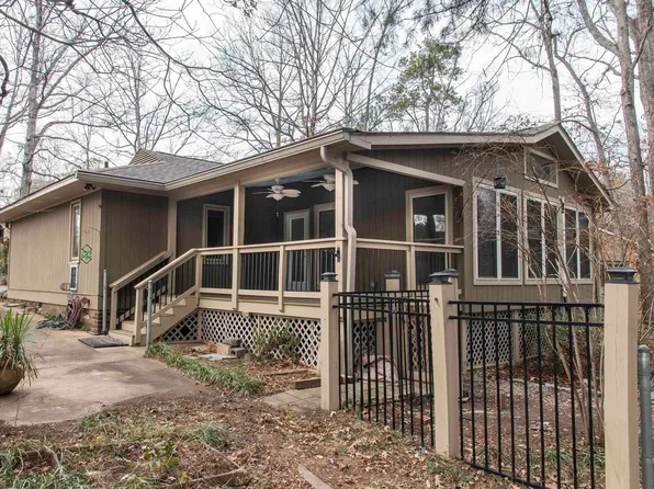 1304 Country Squire Dr, Columbia, SC 29212