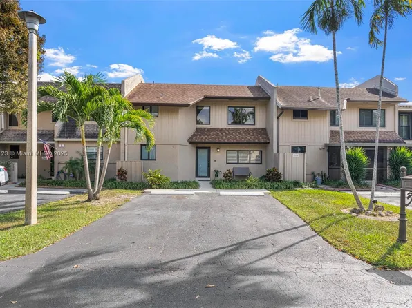 9281 SW 136th Street Cir, Miami, FL 33176