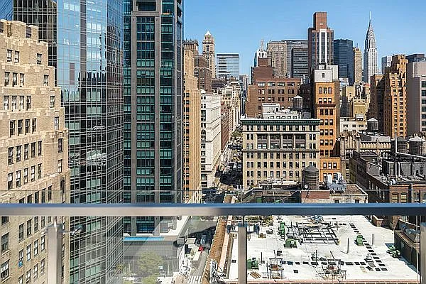 Rented by Kahen Properties | media 11