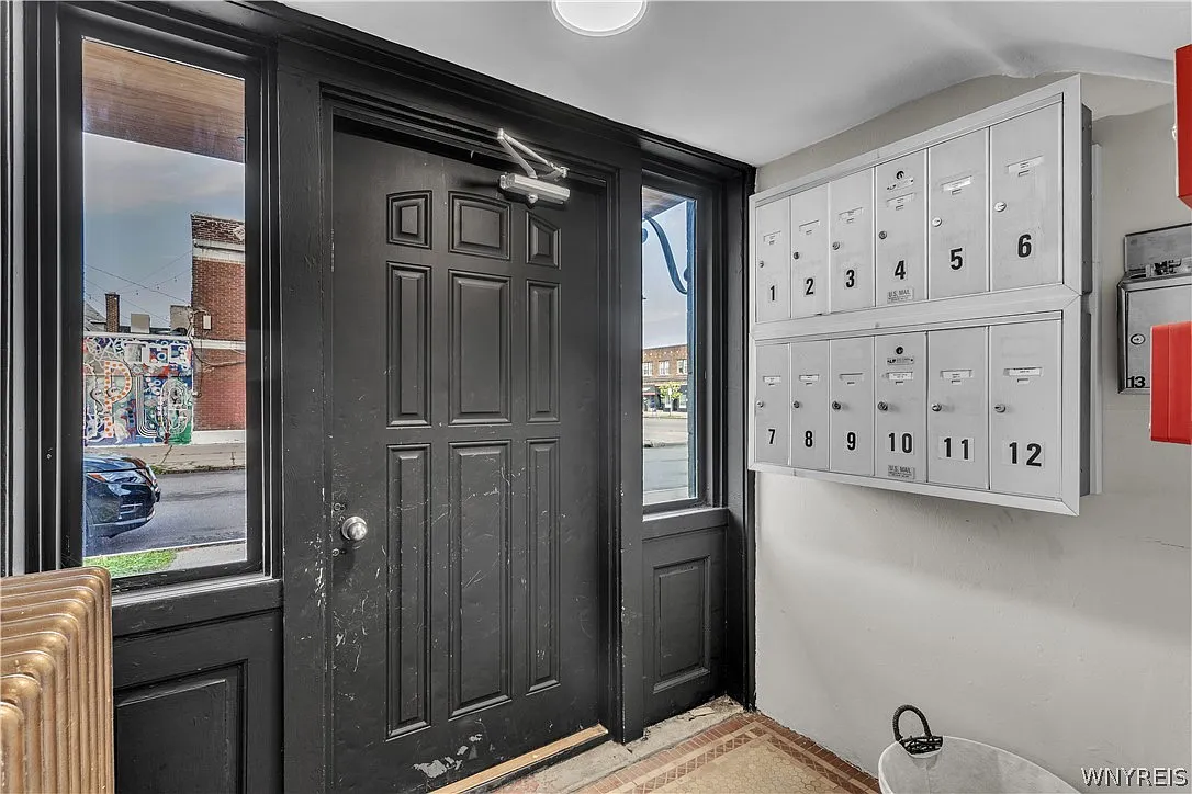 1225 Hertel Ave — Photo 3
