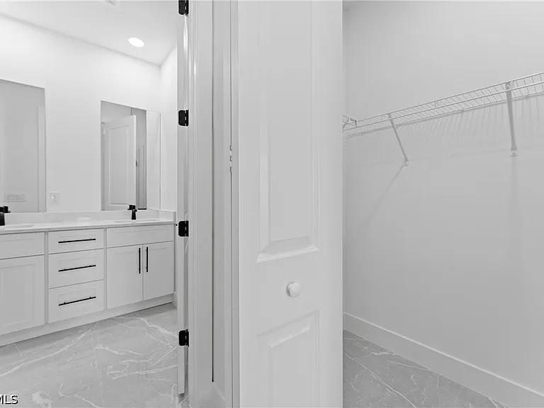 910 Atherton Ave — Photo 12