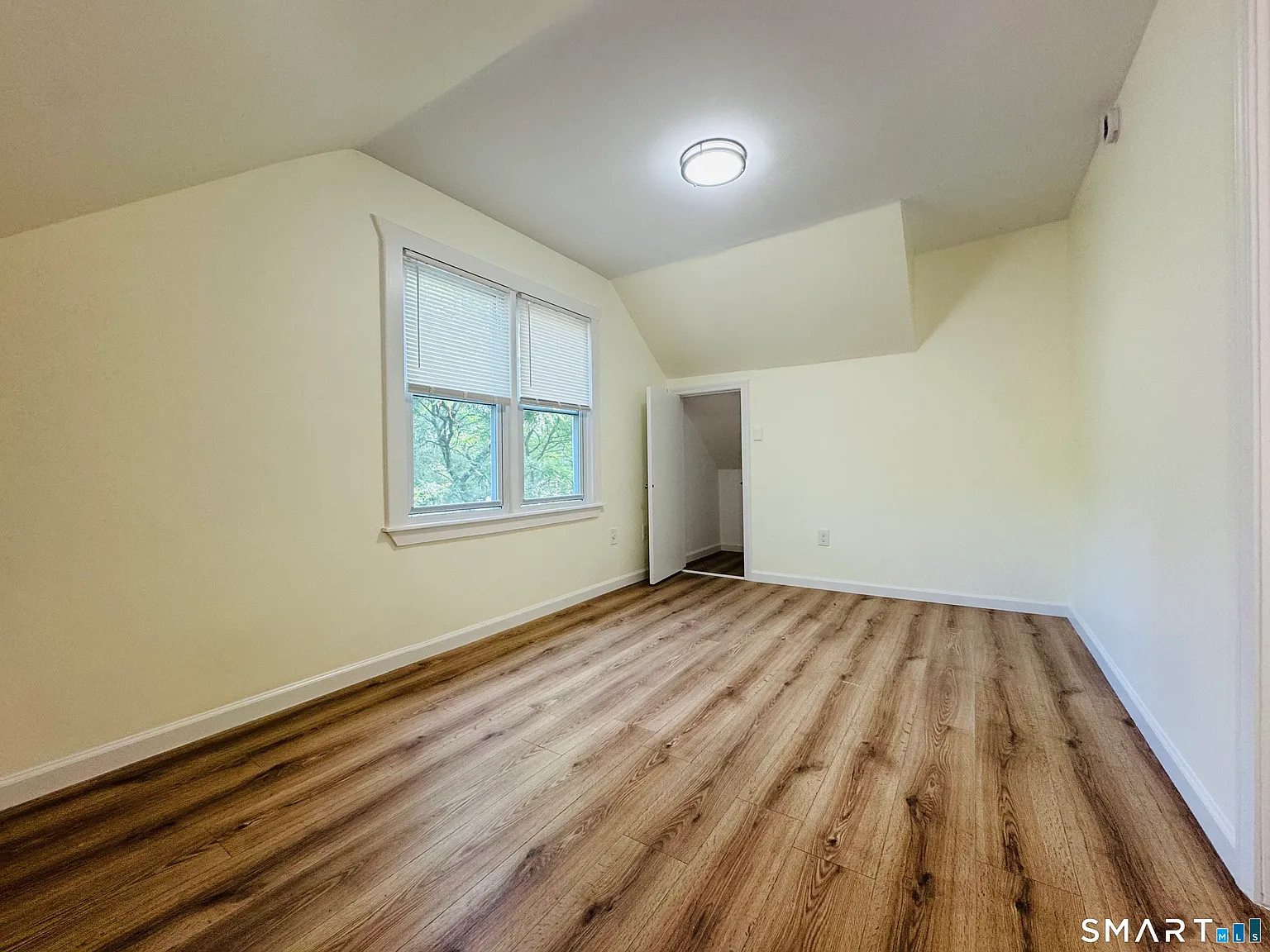 1 bed, 1.0 bath, 902 sqft, $1,400 — Photo 4