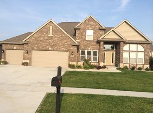 2808 Mowrey Dr, Bloomington, IL 61704