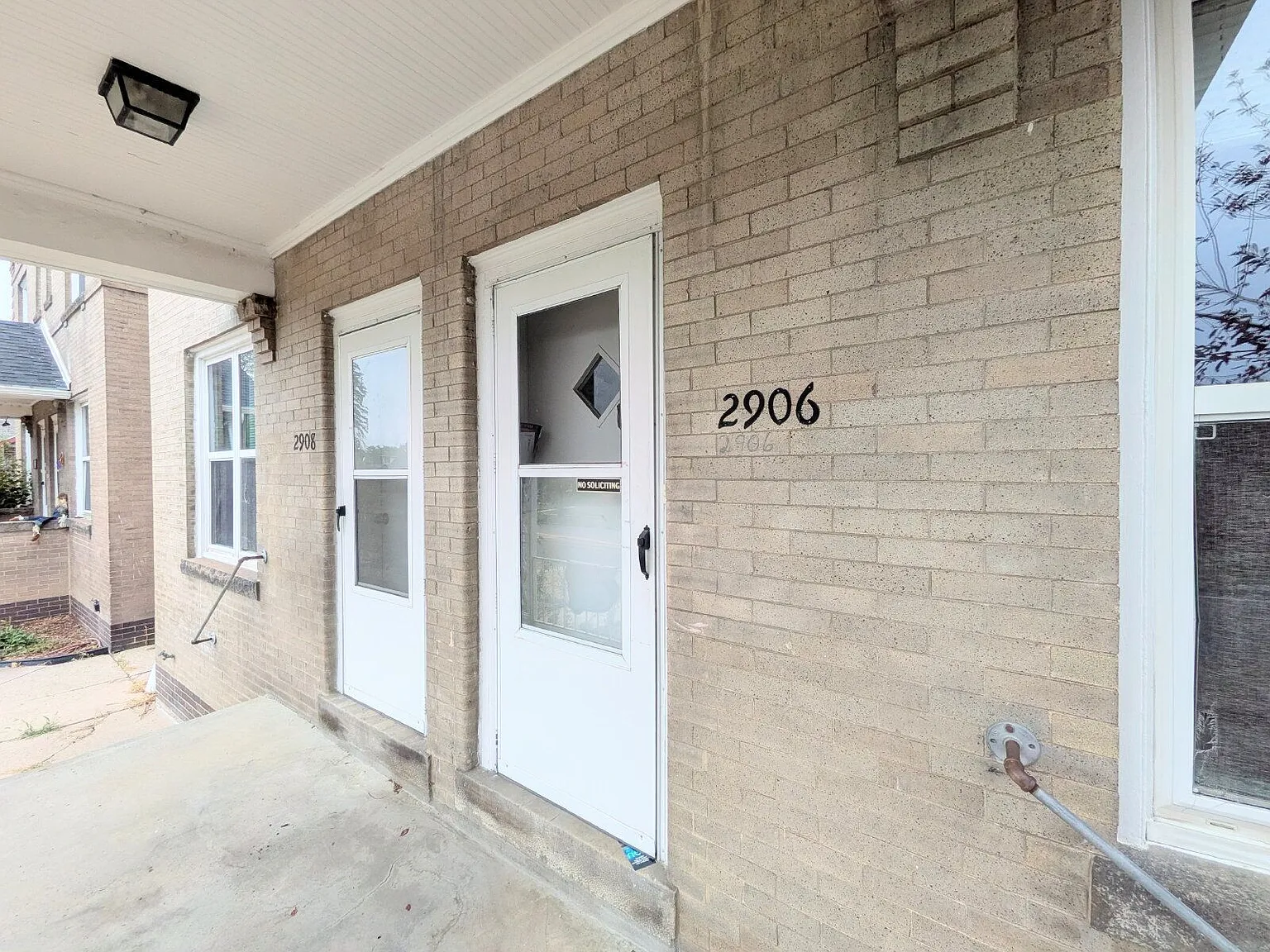 2 bed, 1.5 bath, 1236 sqft, $2,295 — Photo 2
