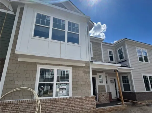 9494 Creek Summit Cir, Richmond, VA 23235
