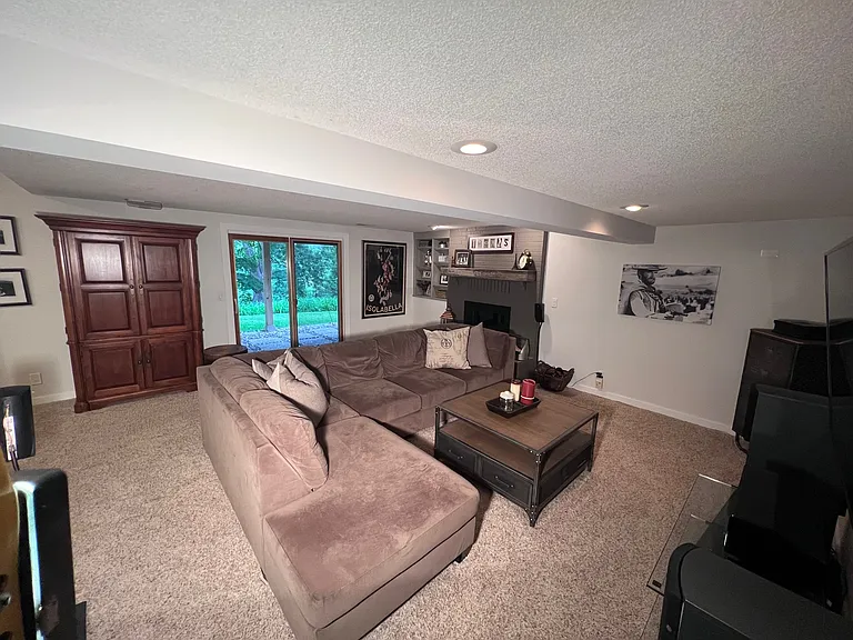 15576 Canyon Rdg — Photo 56