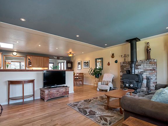 Updated open floor plan with hardwood floors