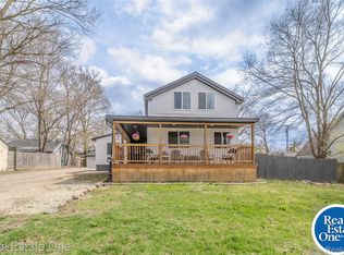 515 S Michigan Ave, Howell, MI 48843