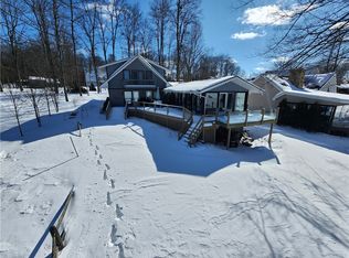 224 Latonka Dr, Mercer, PA 16137