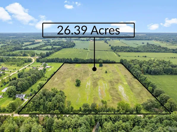 Hough Rd, Almont, MI 48003